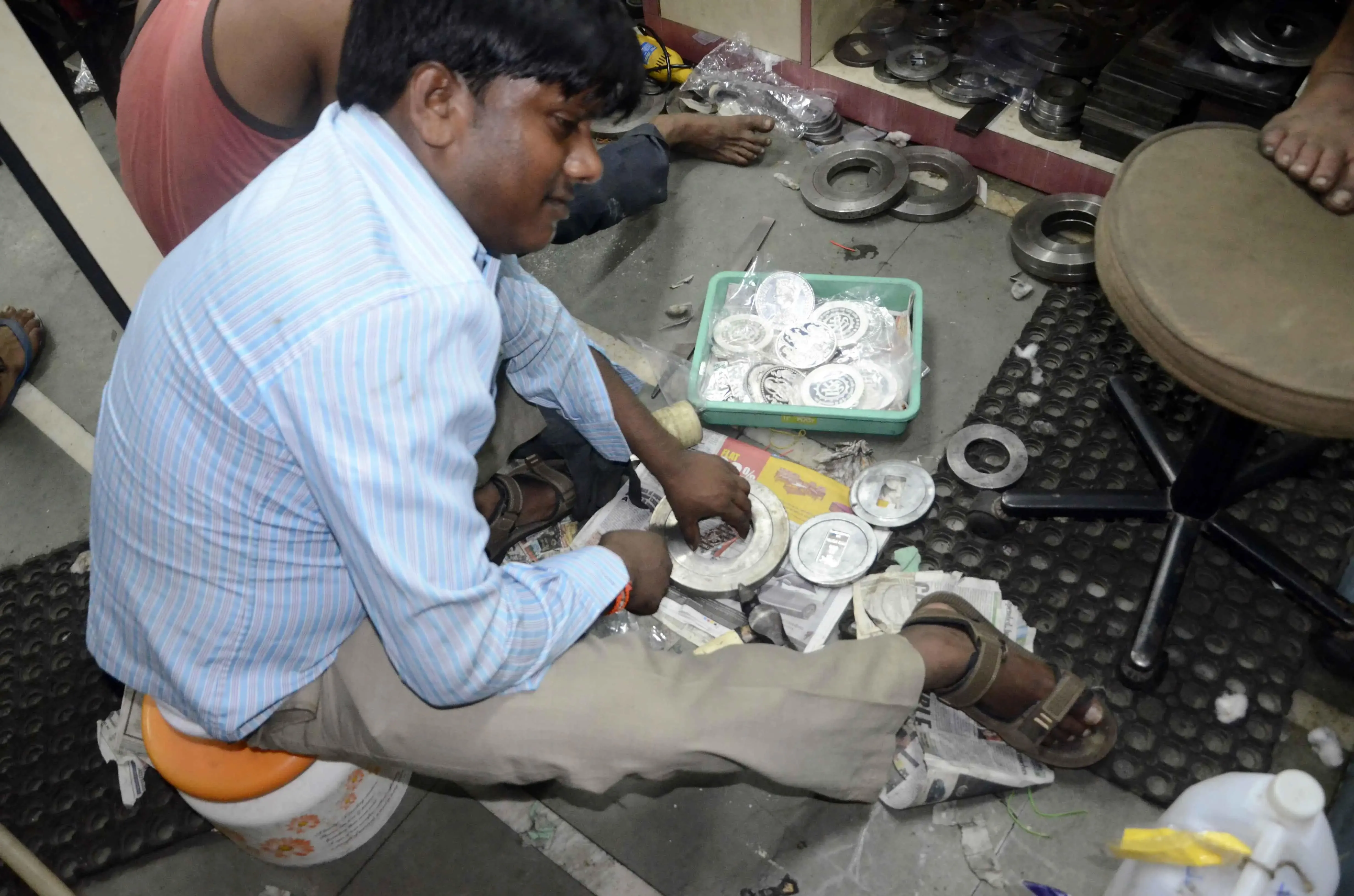 Silver's Bullish Trend Expected to Persist Until 2025, Report Reveals