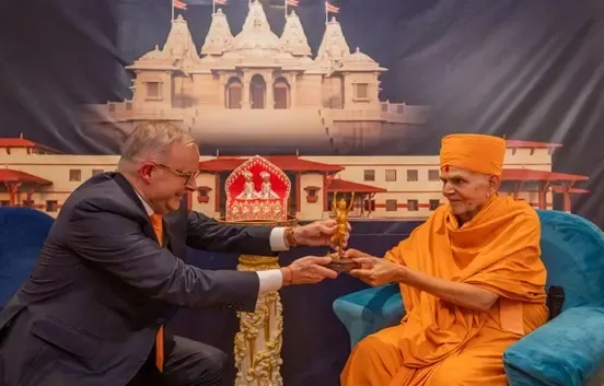 क्या स्वामीनारायण परंपरा वैश्विक हिंदू पहचान का प्रतीक है?