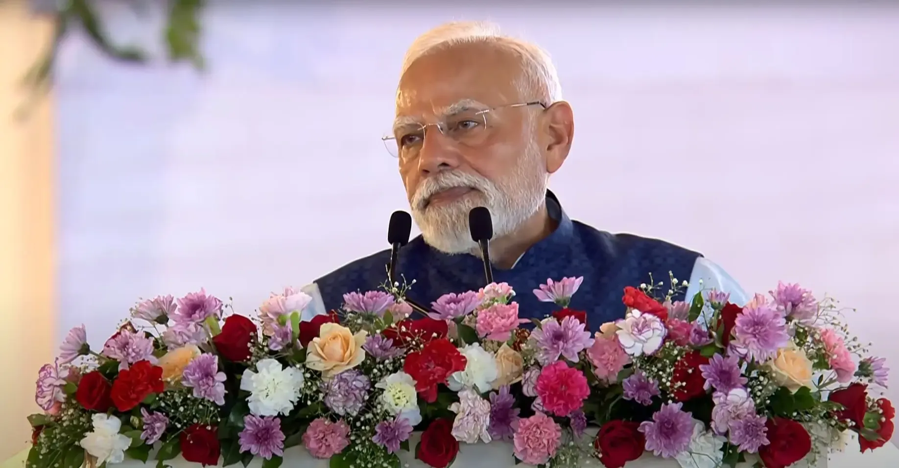 क्या सिर पर संविधान रखकर नाचने वालों ने संविधान को कुचला? : पीएम नरेंद्र मोदी