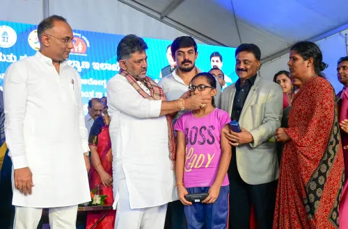 Bengaluru: DK Shivakumar Unveils Ashakirana Eye Care Centre