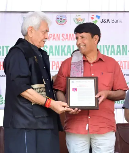 Kulgam: LG JK Manoj Sinha's Participation in the 'Viksit Krishi Sankalp Abhiyan' Closing Event