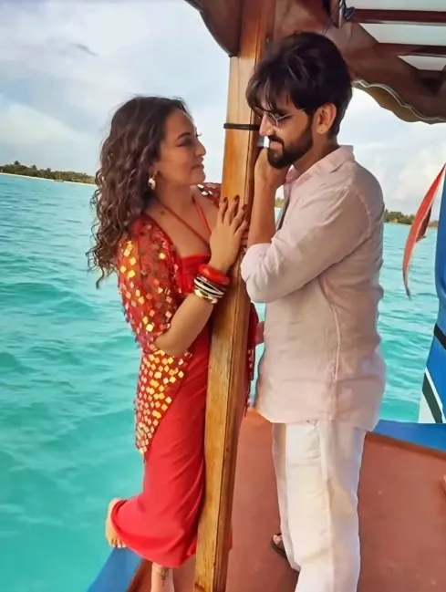 Are Sonakshi Sinha and Zaheer Iqbal Truly Lost in Each Other During Their Maldives Vacation?