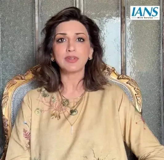 Sonali Bendre Celebrates World Cancer Day: Ayushman Bharat Initiative Transforms Healthcare