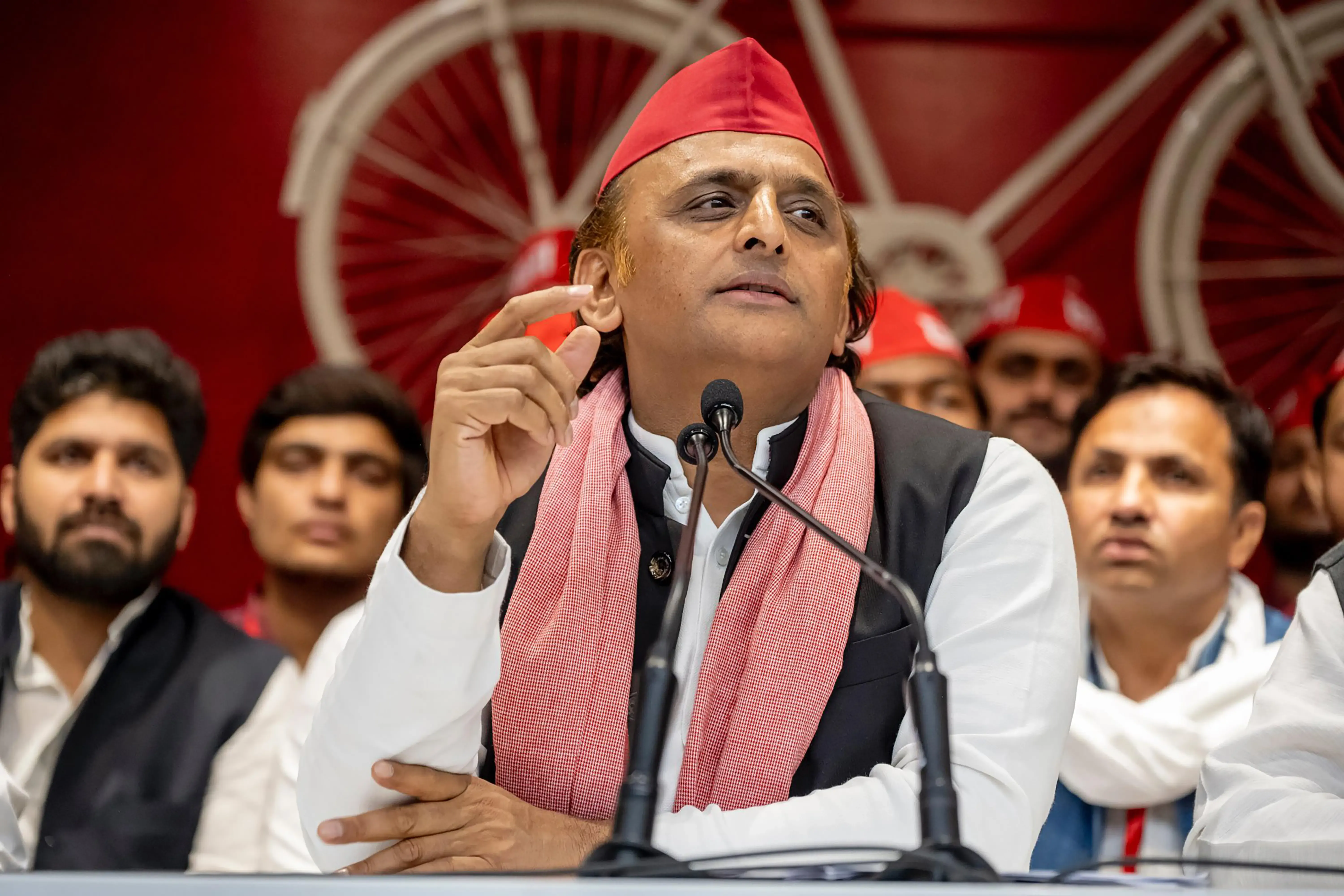 क्या सोने के भाव बढ़ने से उत्तर प्रदेश में अपराध बढ़ रहे हैं?