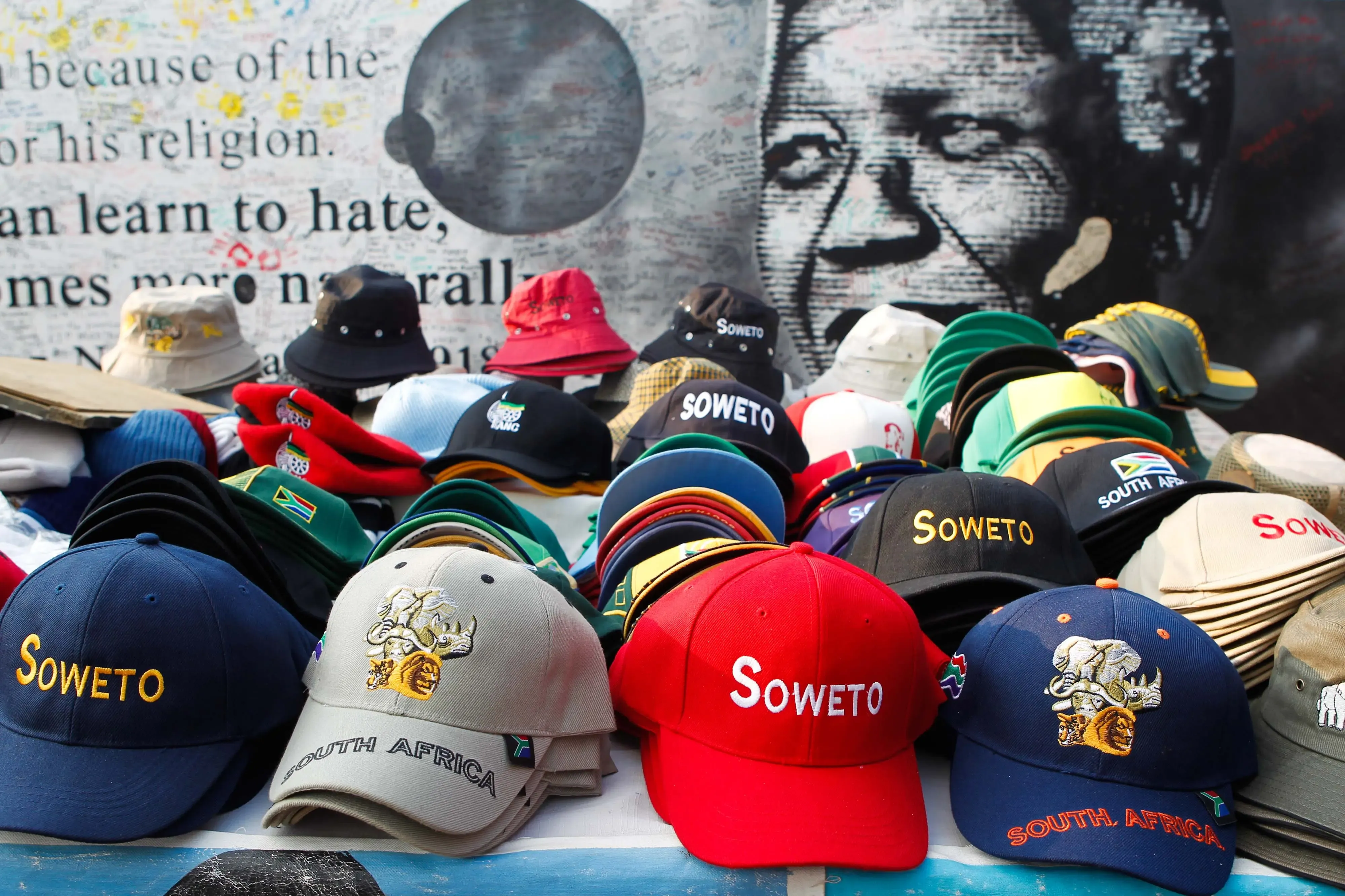 Governor of South Africa's Central Bank Advocates for Global Collaboration on Economic Challenges
