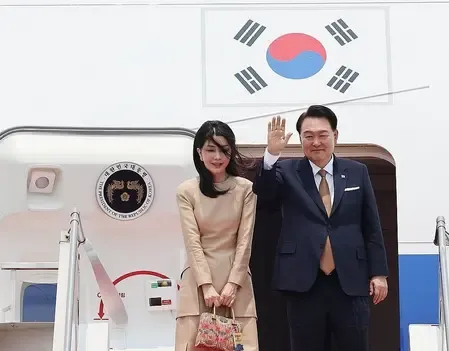 Will 11,000 South Koreans Successfully Sue the Former Presidential Couple Over Martial Law?