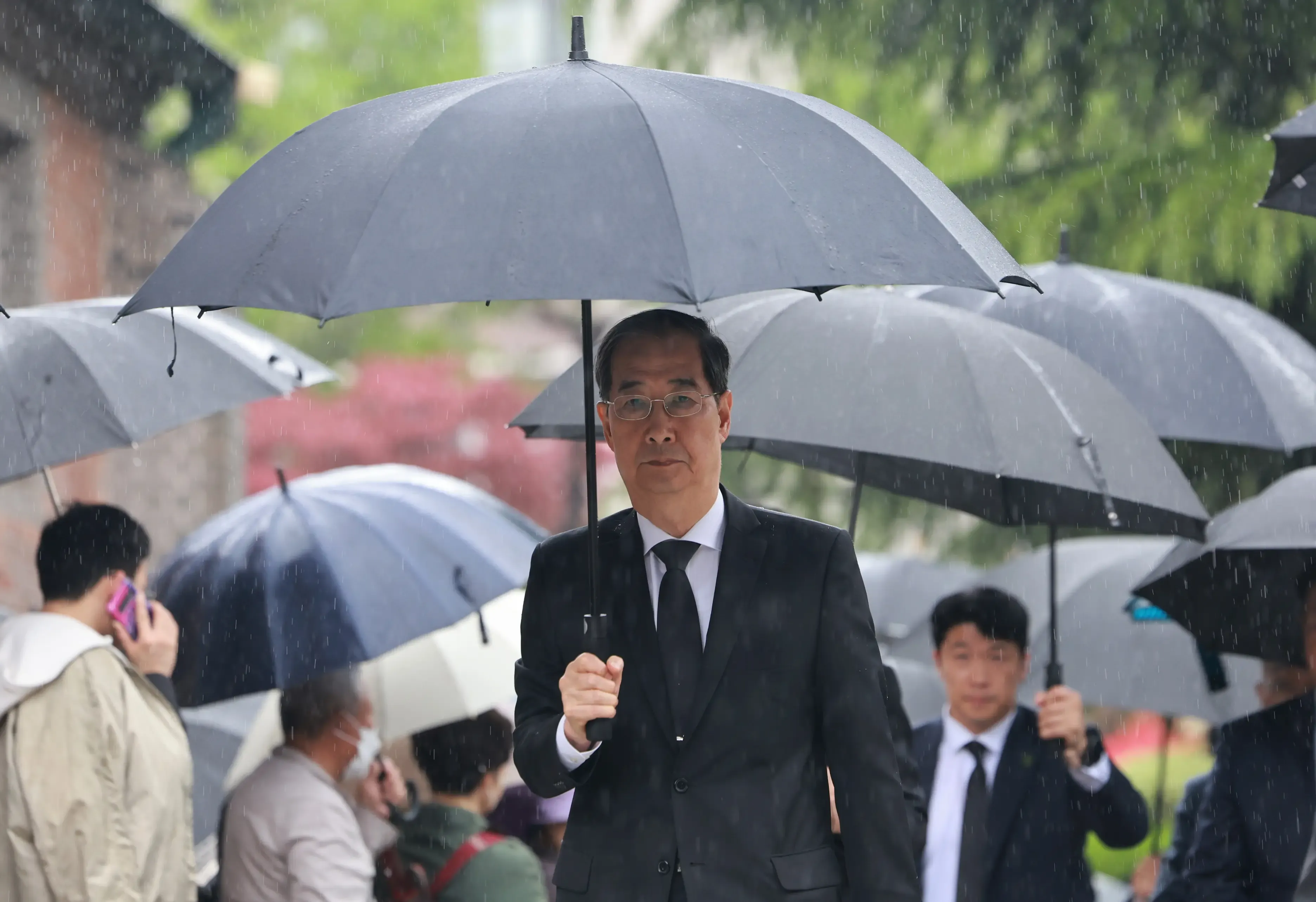 South Korea: Acting President Honors Late Pope Francis