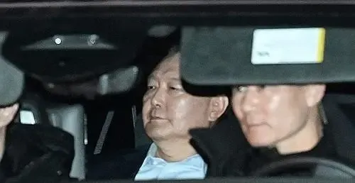 South Korea: Court Dismisses Challenge to Impeached President Yoon's Detention in Martial Law Inquiry