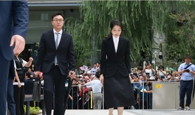 South Korea: Did the ex-first lady truly apologize for causing concern during her questioning?