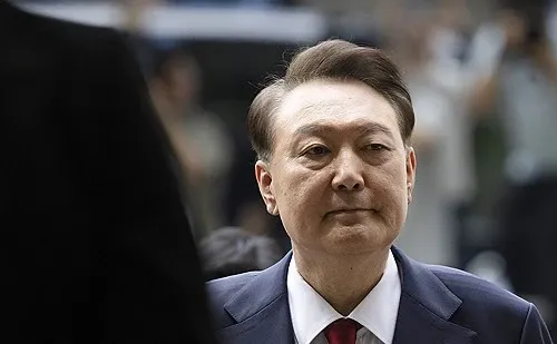Did South Korea's Ex-President Yoon Avoid Questioning by Counsel in Probe of His Wife?