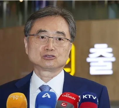 Can South Korea's FM Cho Upgrade 3-Way Cooperation with Japan and the US?