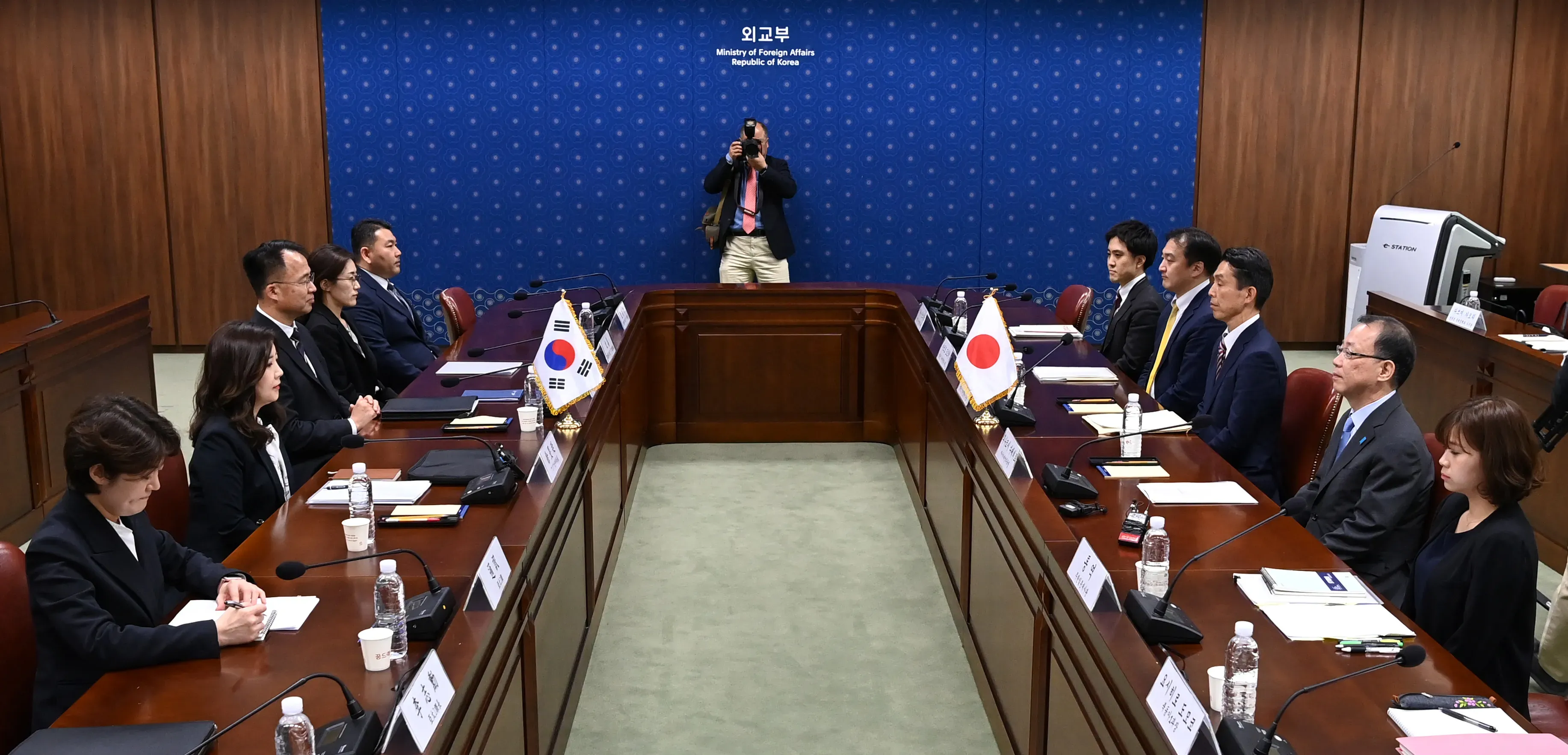 South Korea and Japan Strengthen Security Ties Amid Sado Mine Controversy