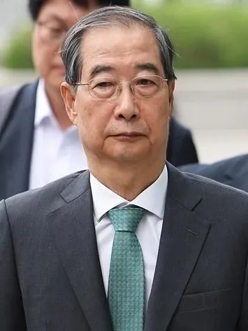 Did South Korea's Former PM and Industry Minister Aid in Martial Law Attempt?