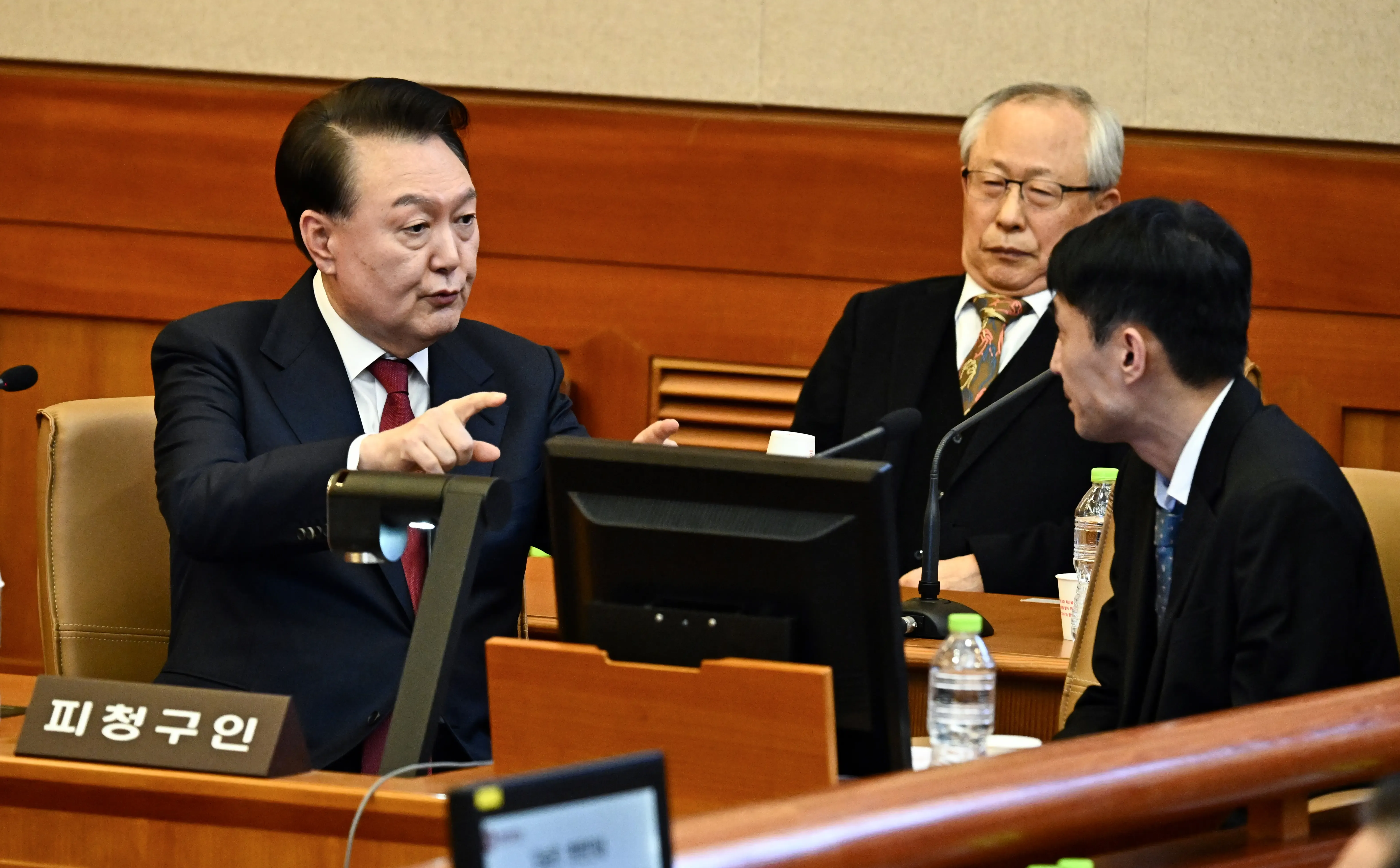 South Korea: Yoon Confirms Troop Deployment to Election Commission Amid Martial Law