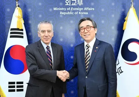 South Korean Foreign Minister Engages with Senior US Official in Second Discussion Following Martial Law