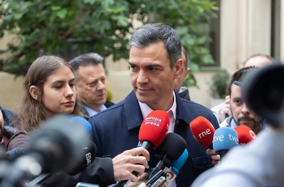 Spanish Prime Minister Suggests Major Tax for Non-EU Property Buyers