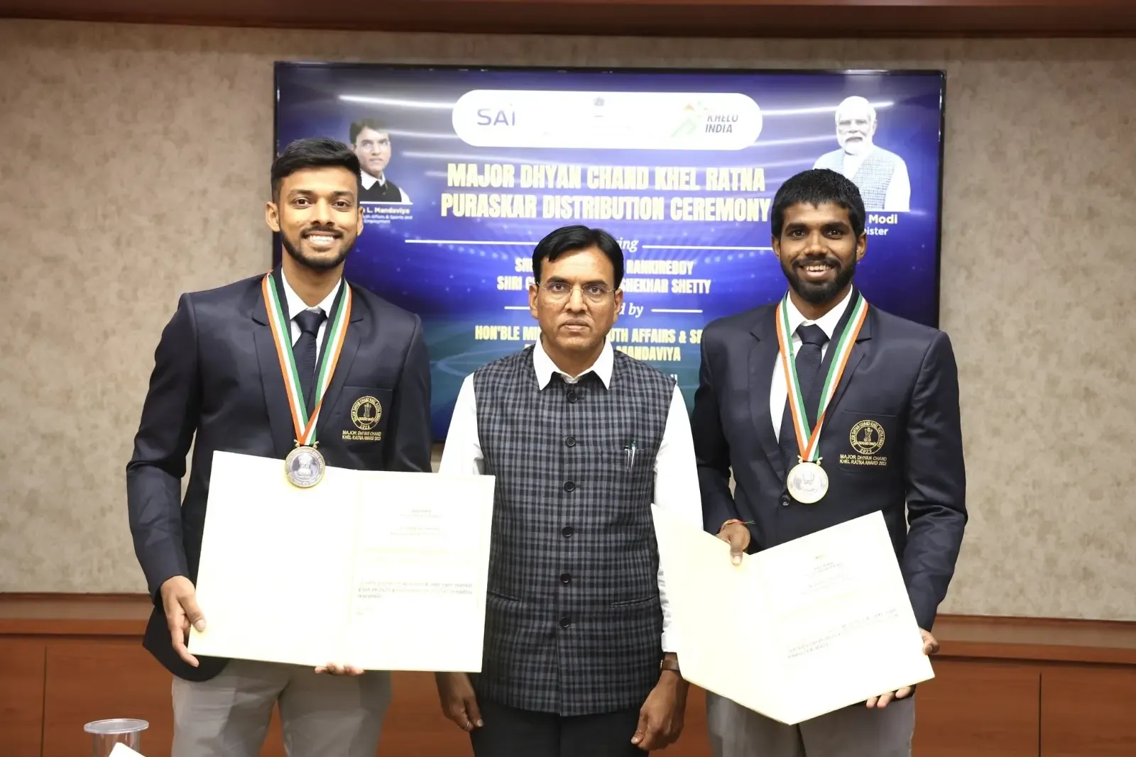 Did Sports Minister Mandaviya Honor Satwik and Chirag with Khel Ratna in New Delhi?