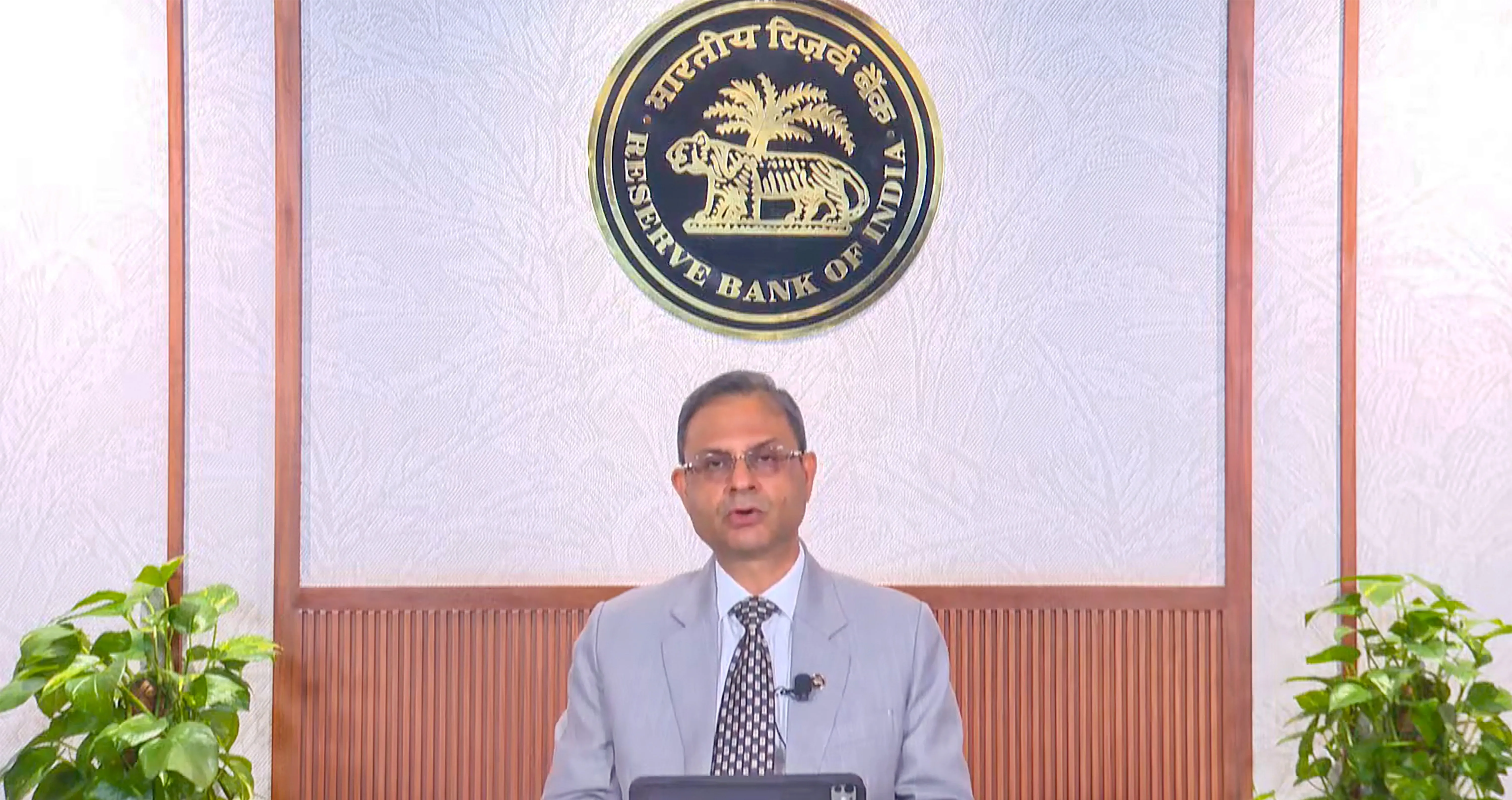 Is the Stock Market Showing Resilience Amid RBI's Rate Cut?
