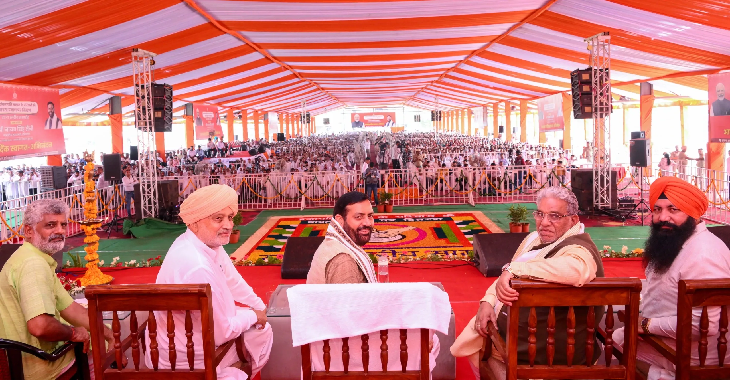 How Can the Prajapati Community Strengthen Their Traditional Art with Modern Technology?