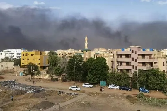 Are Large-Scale Battles Ongoing Between Sudanese Army and Paramilitary Forces North of Khartoum?