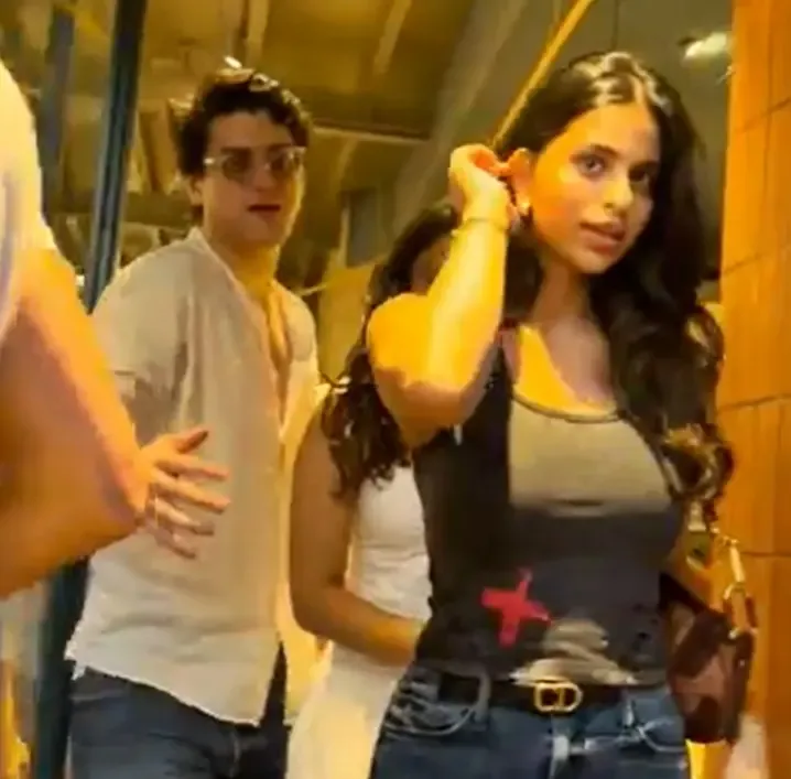 Suhana Khan Spotted at Rumored Boyfriend Agastya Nanda's Eatery 'Project Hum'