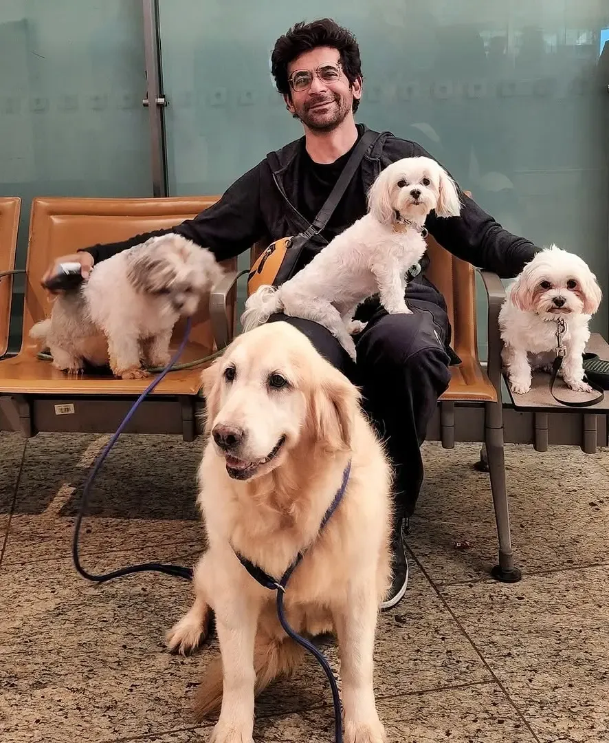 Sunil Grover’s Joyful Moment with His Beloved Pets