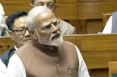 Swami Avdheshanand and Acharya Pramod Krishnam Praise PM Modi for Elevating Maha Kumbh to a Global Spiritual Icon