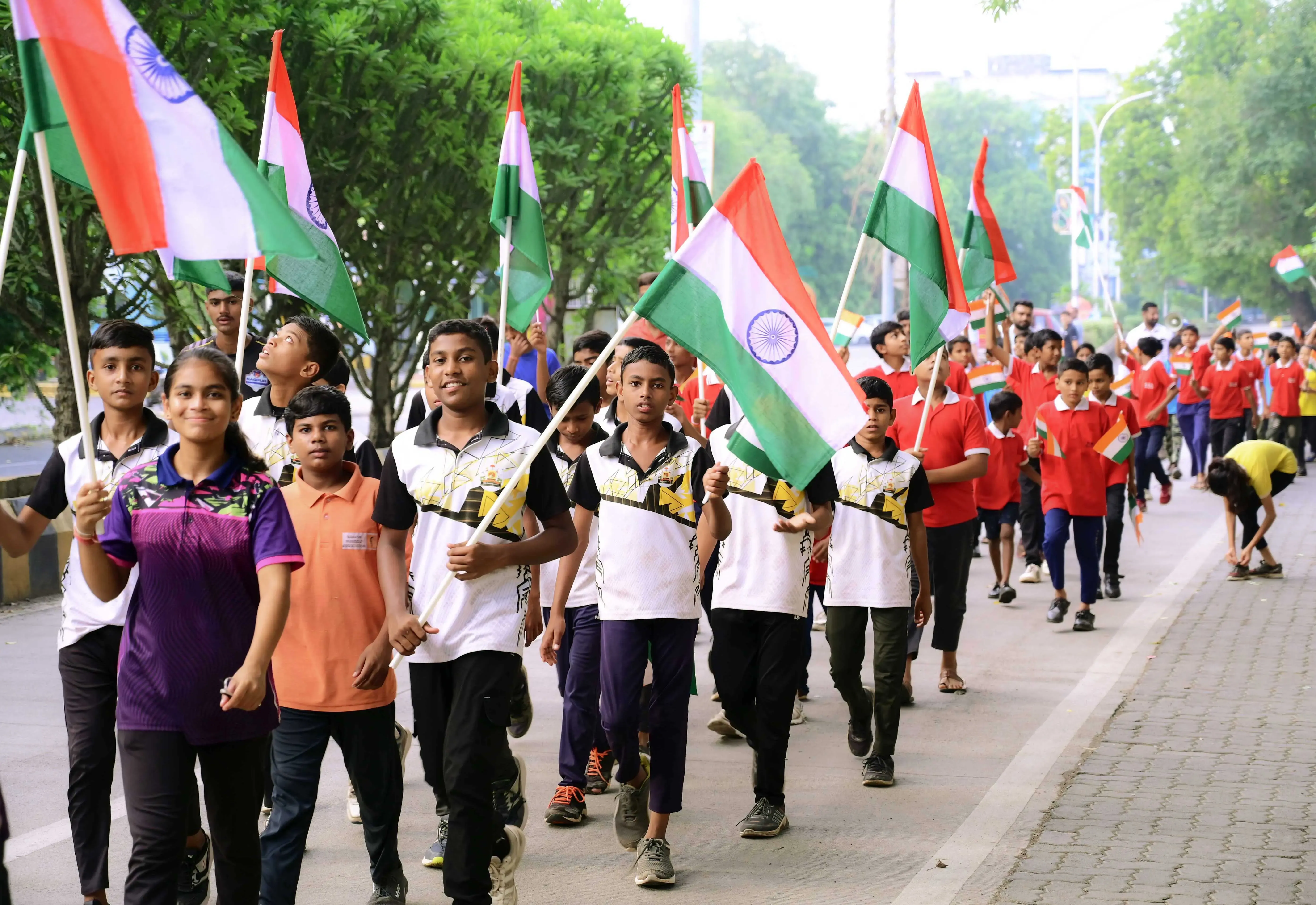 क्या स्वतंत्रता दिवस पर तिरंगा फहराने के लिए सरकार ने ‘हर घर तिरंगा’ अभियान से जुड़ने की अपील की है?