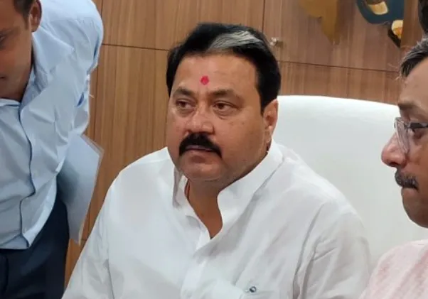 क्या तेजस्वी यादव का राजनीति में नीतीश कुमार पर बोलने का कोई औकात है? : राजू सिंह