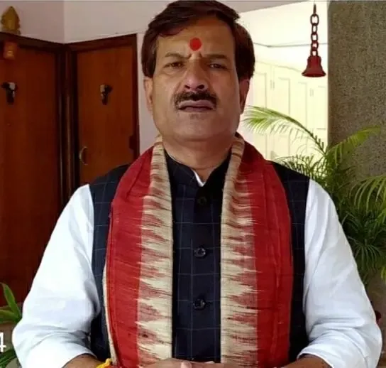 क्या नीतीश कुमार तेजस्वी यादव की नकल कर रहे हैं? : मृत्युंजय तिवारी