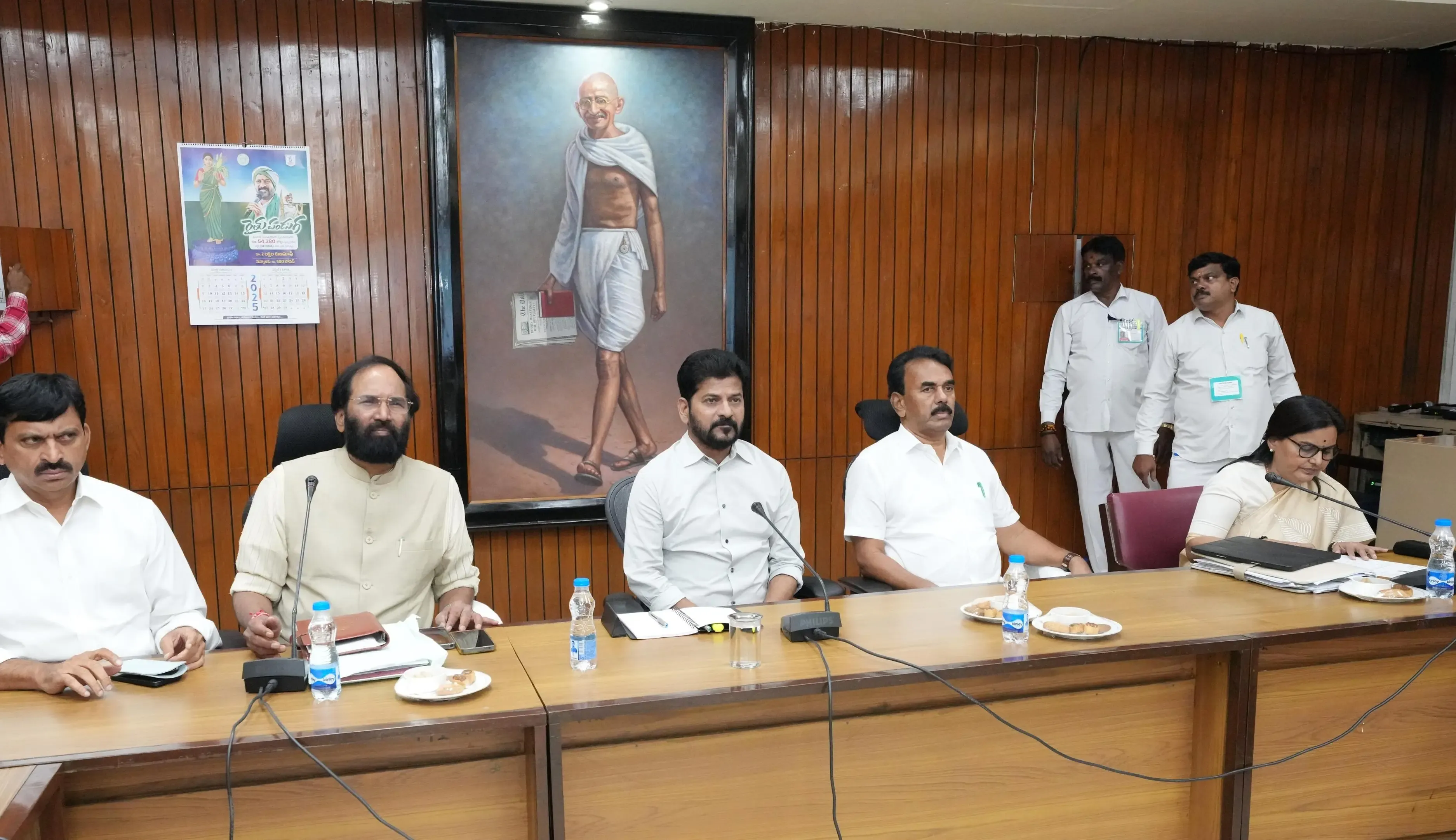 Telangana Chief Minister Urges Continuation of Tunnel Rescue Efforts