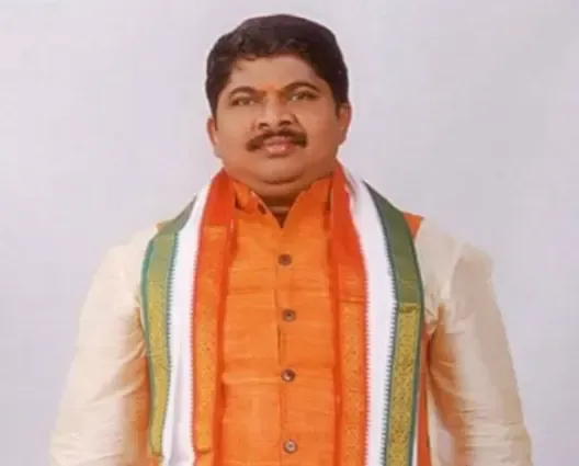 Telangana Minister Urges BRS Leaders to Join Caste Survey