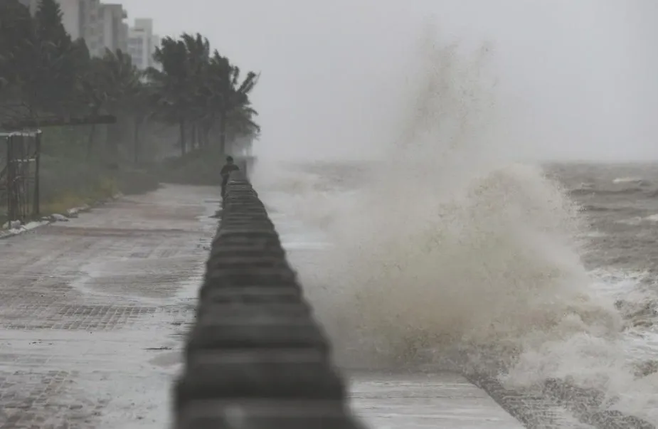 Are Tens of Thousands Evacuated in Hainan as Typhoon Wutip Approaches?