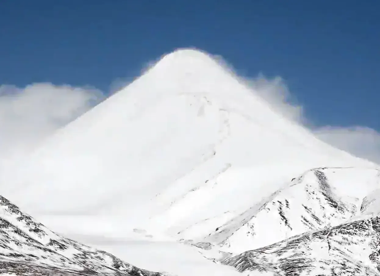 Three Climbers Found Dead on Yuzhu Peak, China's Mountaineering Hub