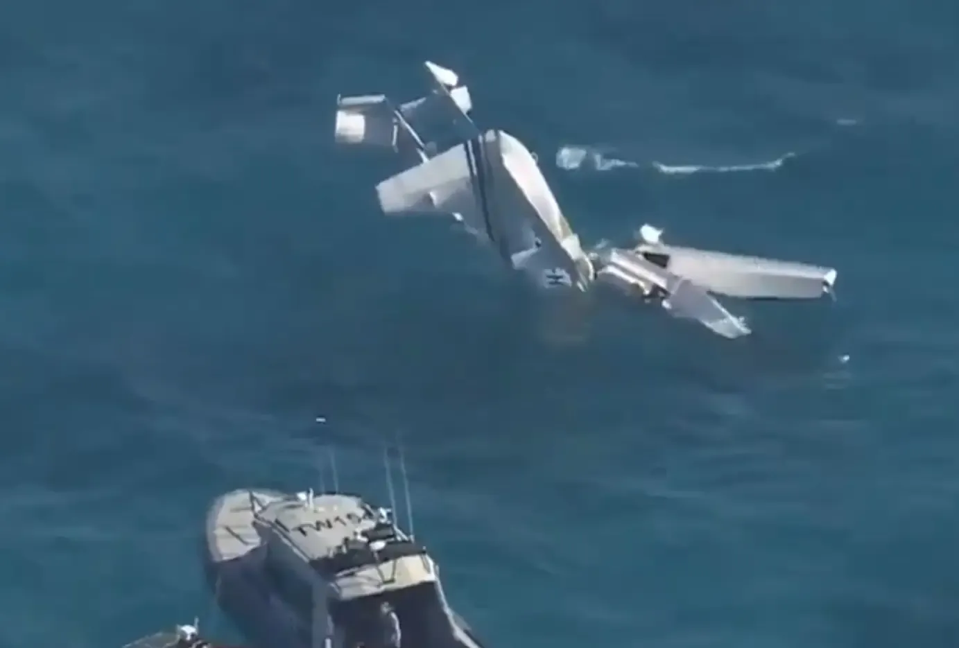 Three Lives Lost in Seaplane Accident off the Coast of Western Australia