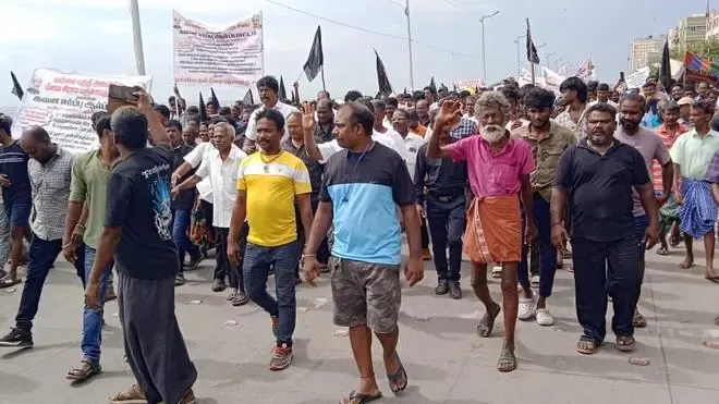 Fishermen Rally Against Chennai Marina Loop Road Initiative