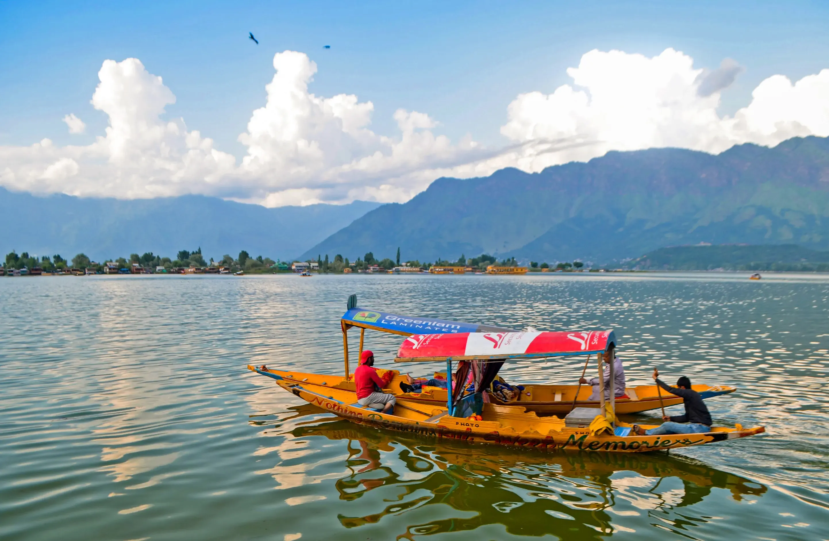 Omar Abdullah Highlights Tourism Development in Srinagar