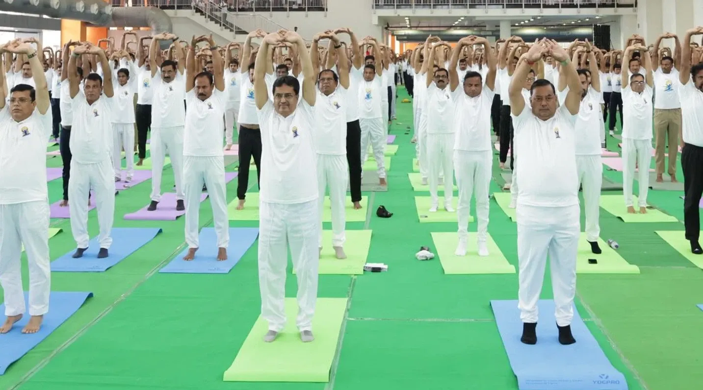 Why Should Youth Embrace Yoga in the Digital Age?