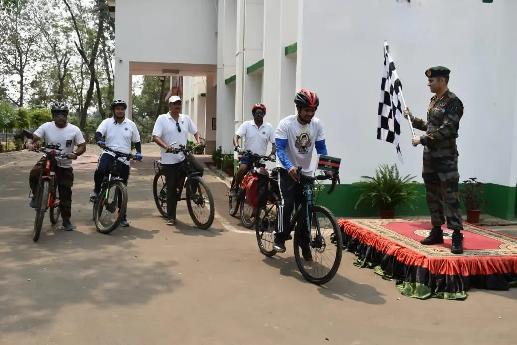 Tripura Mountaineer Begins Epic Journey to Everest