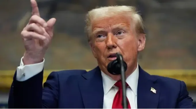 Trump Threatens New Tariffs, Sanctions if Russia Doesn't Conclude Ukraine Conflict