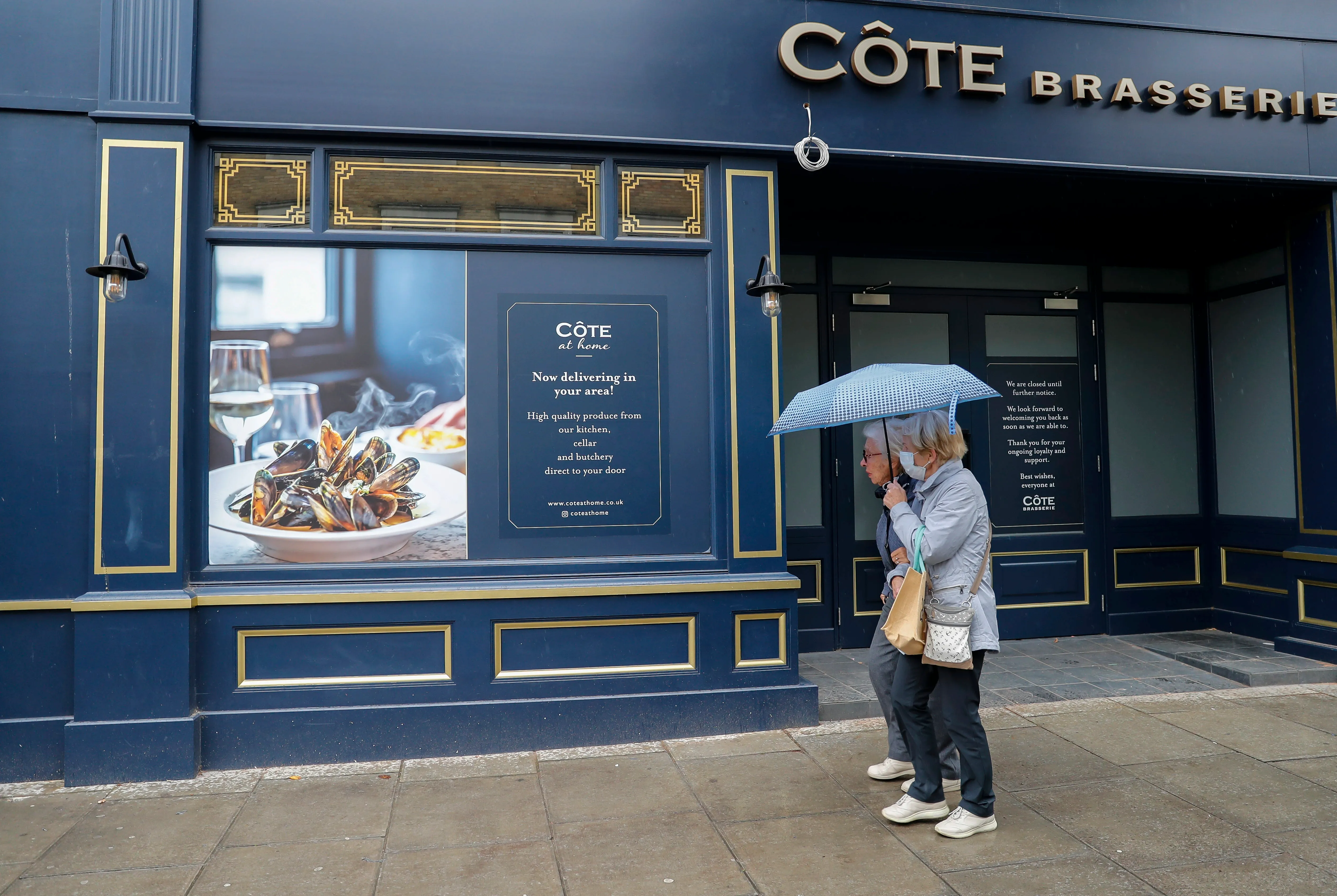 Is the UK Labour Market Cooling as Wage Growth Slows and Unemployment Rises?