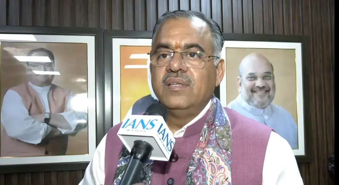 Tarun Chugh Critiques Congress for Protests Against ED Actions