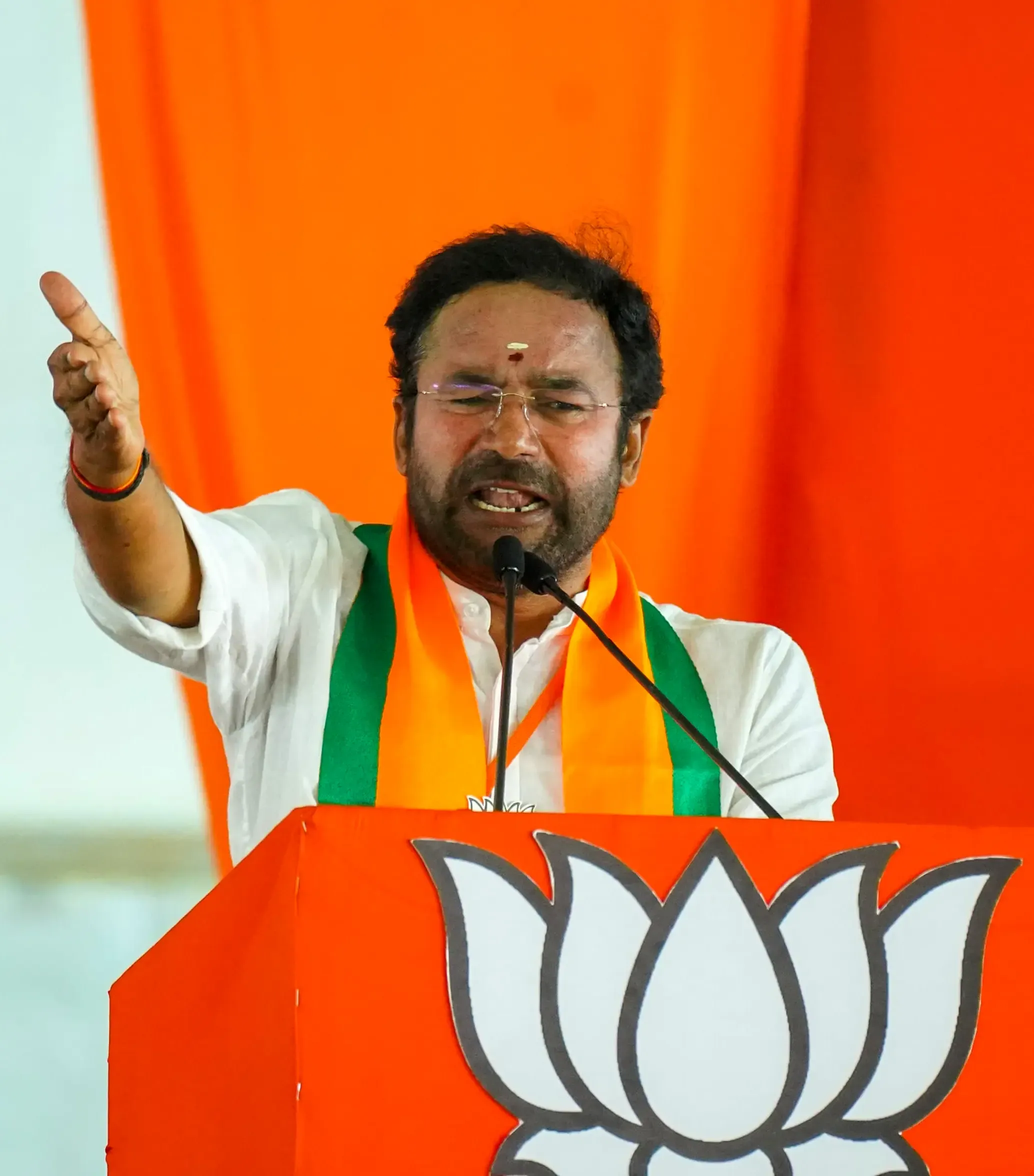 Union Minister Kishan Reddy Critiques Arrest of Allu Arjun in Theatre Incident