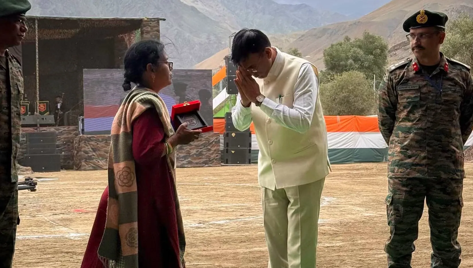 How Did Union Minister Mandaviya and Army Chief Honor 1999 Kargil War Heroes in Drass?