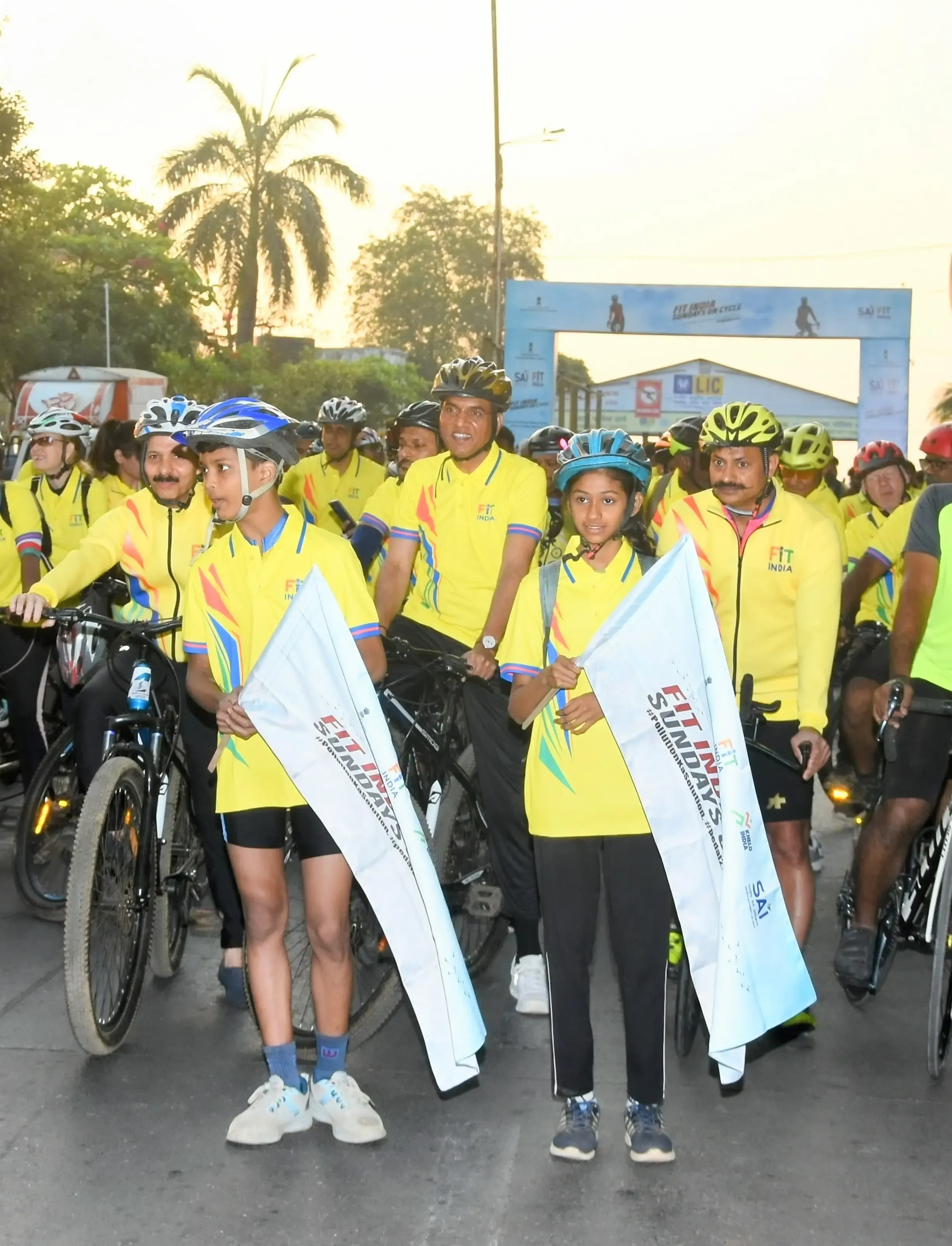 Union Minister Mansukh Mandaviya Champions Cycling Event at Gateway of India