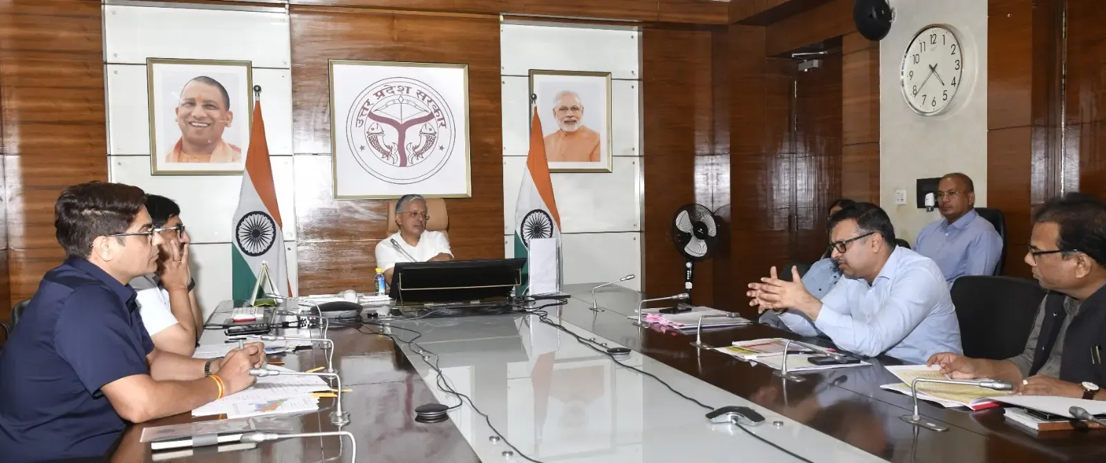 क्या यूपी के बाढ़ प्रभावित जिलों में राहत कार्यों में कोई लापरवाही नहीं होनी चाहिए?