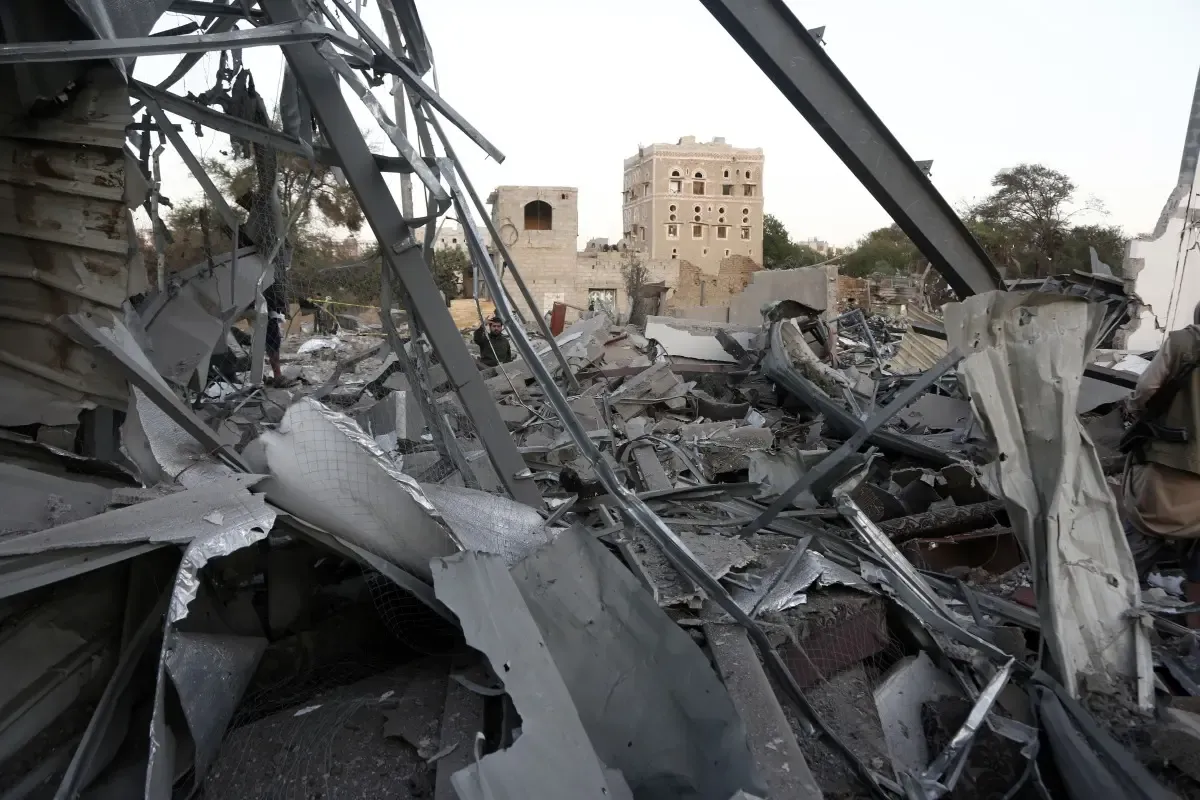 US Military Launches Over 40 Airstrikes on Houthi Targets in Yemen