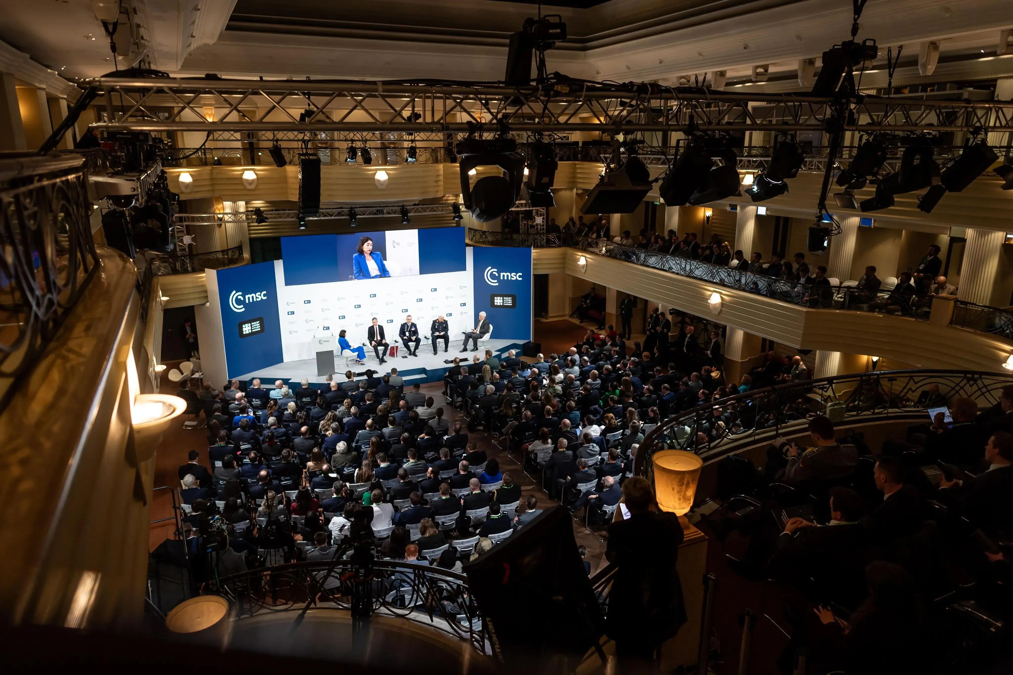 US and Europe Experience Growing Divide Over Ukraine Situation