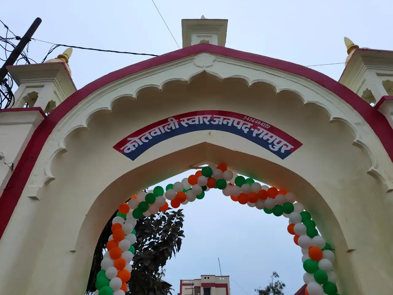 क्या उत्तर प्रदेश की पुलिस ने मुठभेड़ में तीन बदमाशों को गिरफ्तार किया?