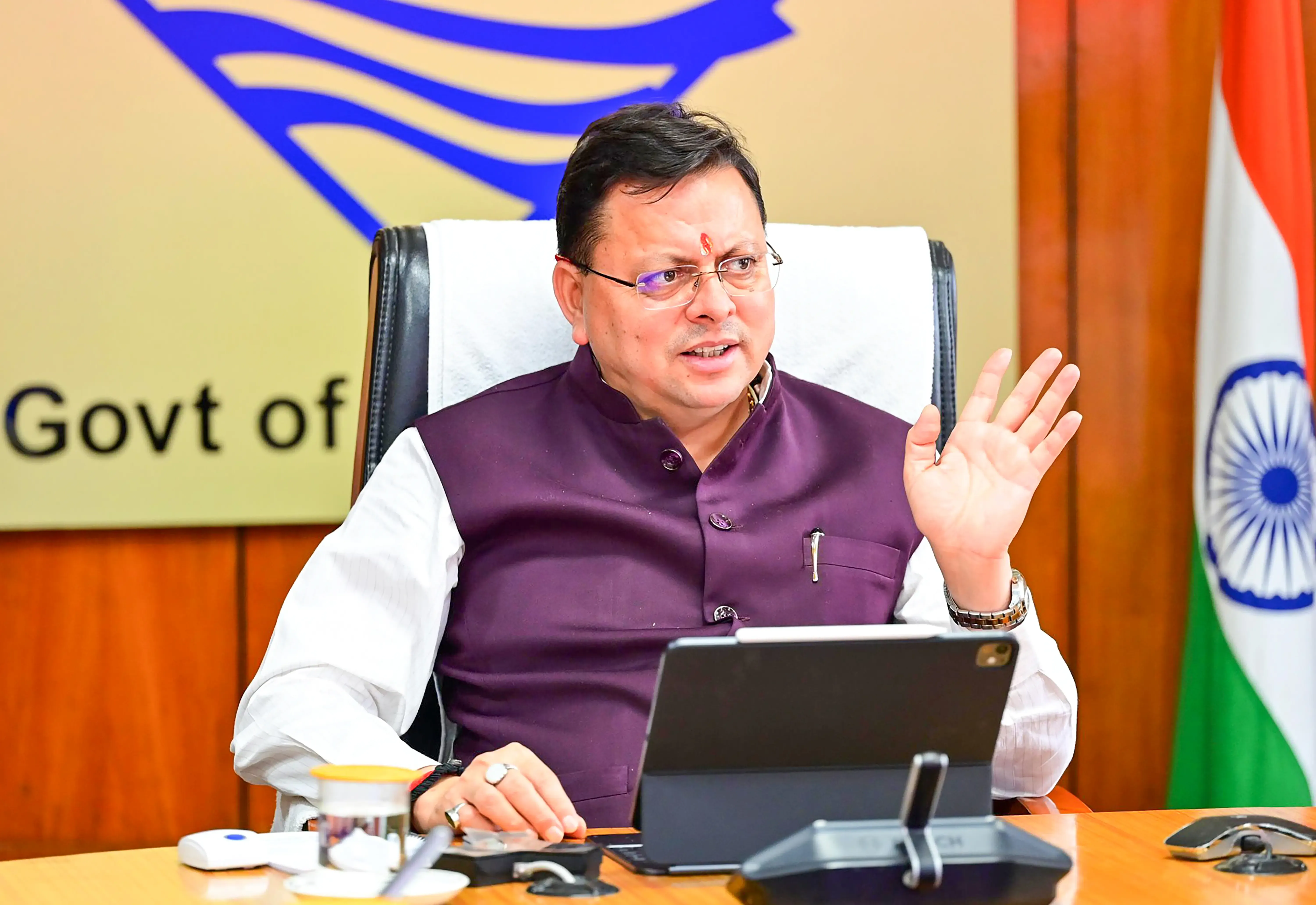 क्या उत्तराखंड के सेब उत्पादक किसानों को मिली सौगात, बेहतर पैकेजिंग के लिए यूनिवर्सल कार्टन का वितरण शुरू?